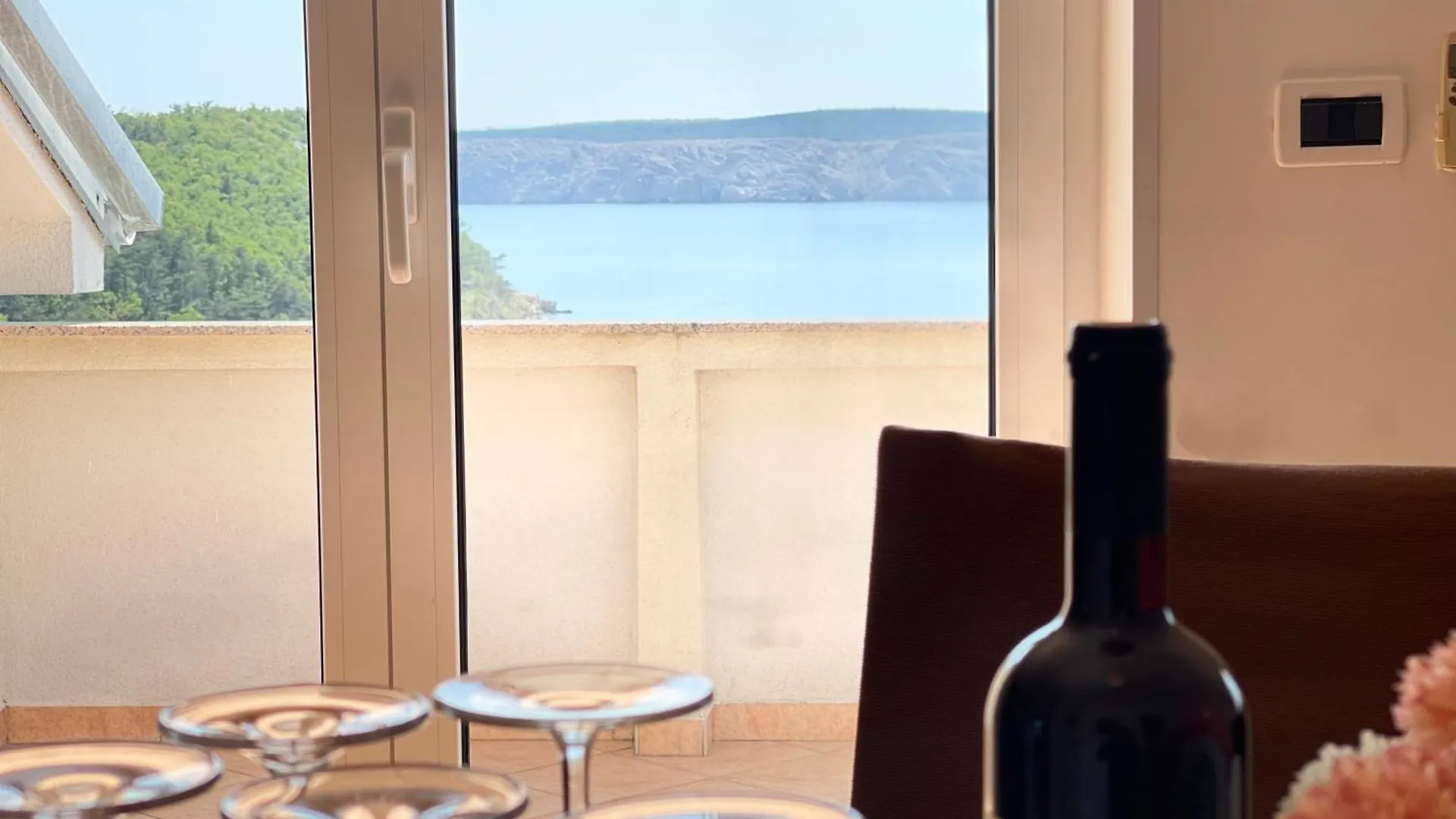 Apartment More Jadranovo 0*,  Croatia